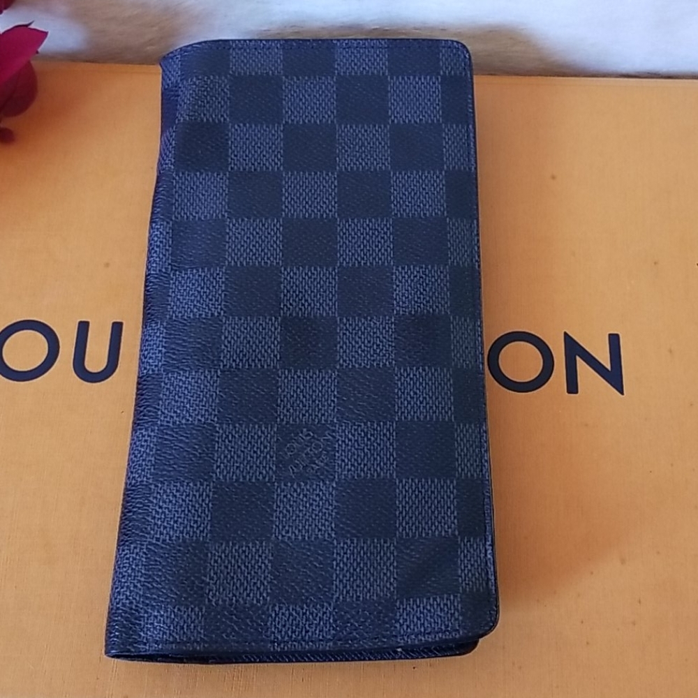 Authentic Louis Vuitton damier wallet